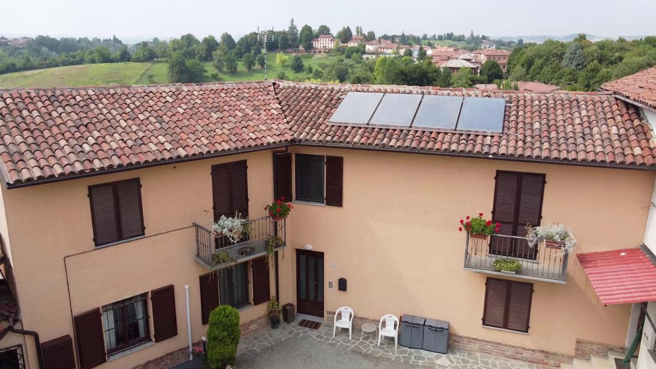 Casa Graziella- Appartamenti Vacanze Portacomaro المظهر الخارجي الصورة